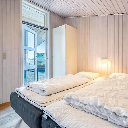 175-ringkobing-sortebaerdalen-7 *