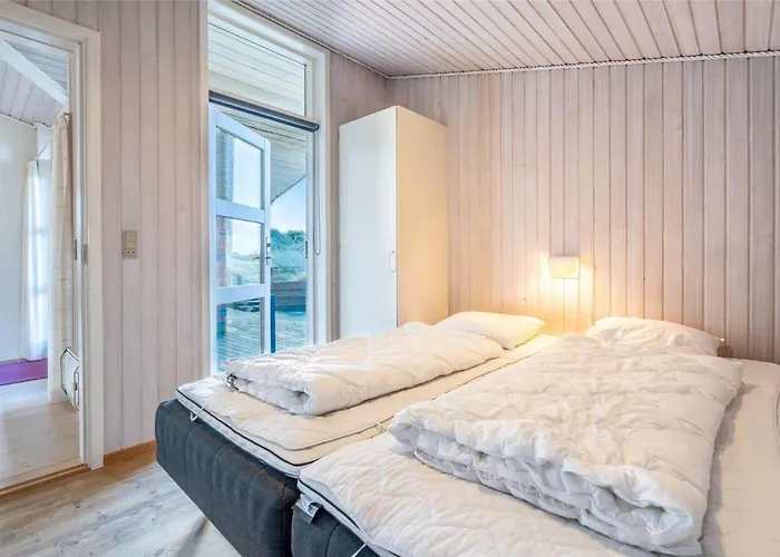 175-ringkobing-sortebaerdalen-7 *